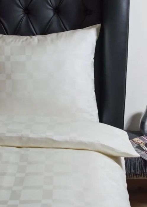 Купить Постельное белье тенсел Hefel Luxury KARO ELFENBEIN / SQUARE IVORY (7000/010)