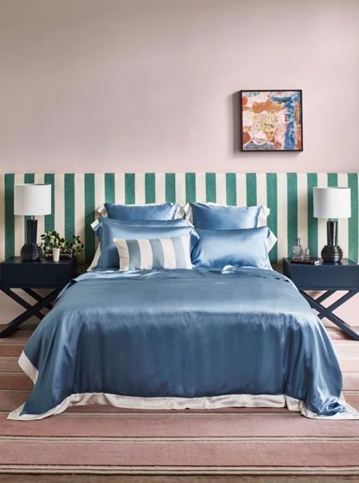 Шелковая простыня Gingerliy Blue, 140х200см на резинке