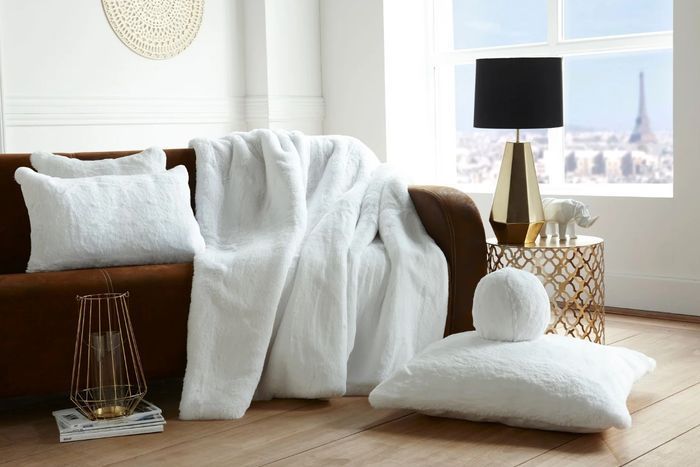 Купити Елітне хутрове покривало Maison Pr&eacute;longe Blanc