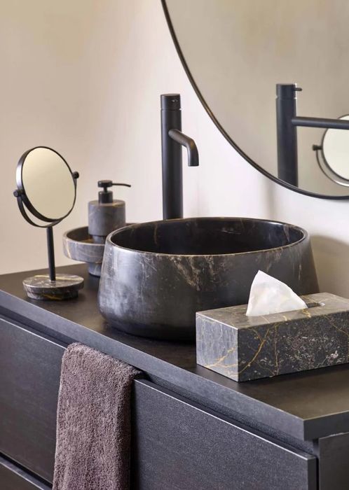 Зеркало для ванной комнаты Aquanova Porto (09 Black), 1 шт., 19x31см, Porto